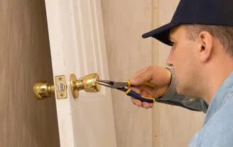 Golden Locksmith Services Fort Worth, TX 817-618-5217 Golden Locksmith Services Fort Worth, TX 817-618-5217 - 2-Cheap-Locksmith