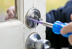 Golden Locksmith Services Fort Worth, TX 817-618-5217 Golden Locksmith Services Fort Worth, TX 817-618-5217 - 5-Change-Locks